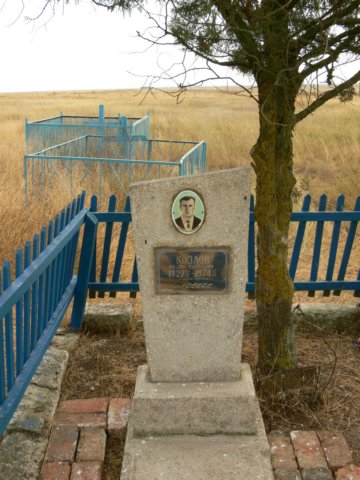 cemeteryinprudnykove8.jpg