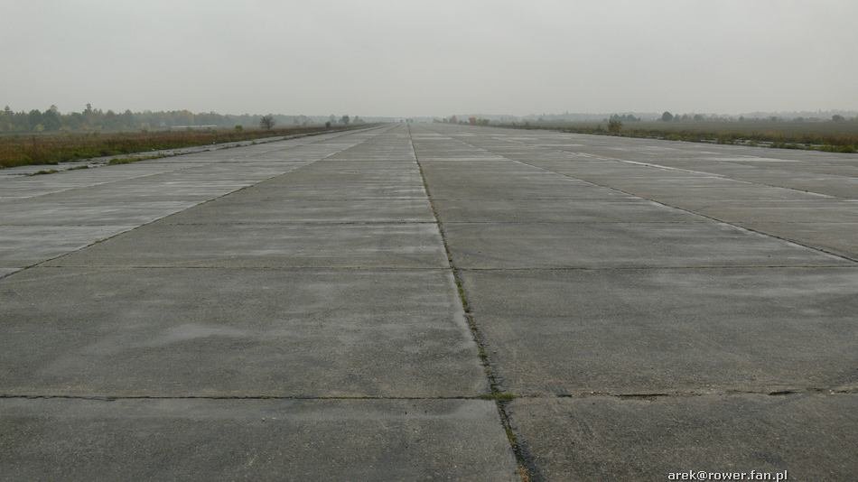 passtartowyowymiarach2500mx60mlotniskoszprotawa.jpg